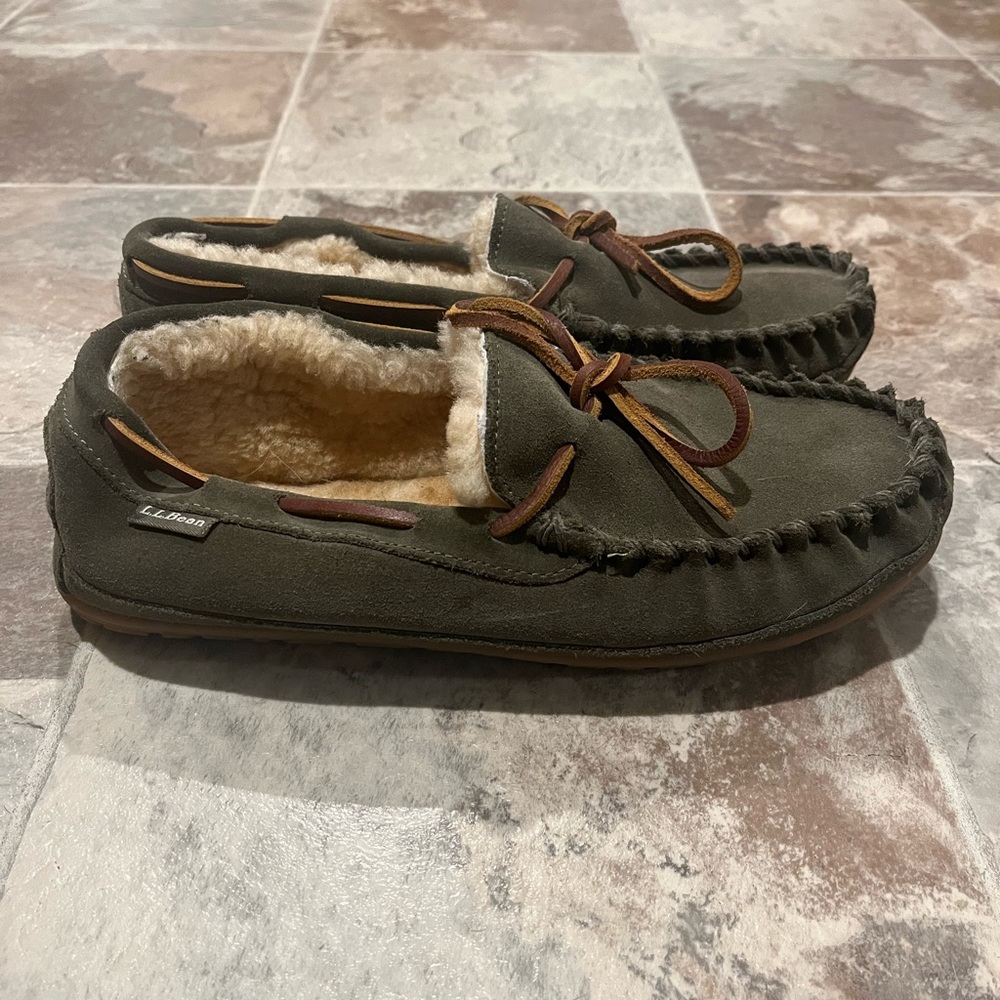 Men’s “Wicked Good Moccasins”